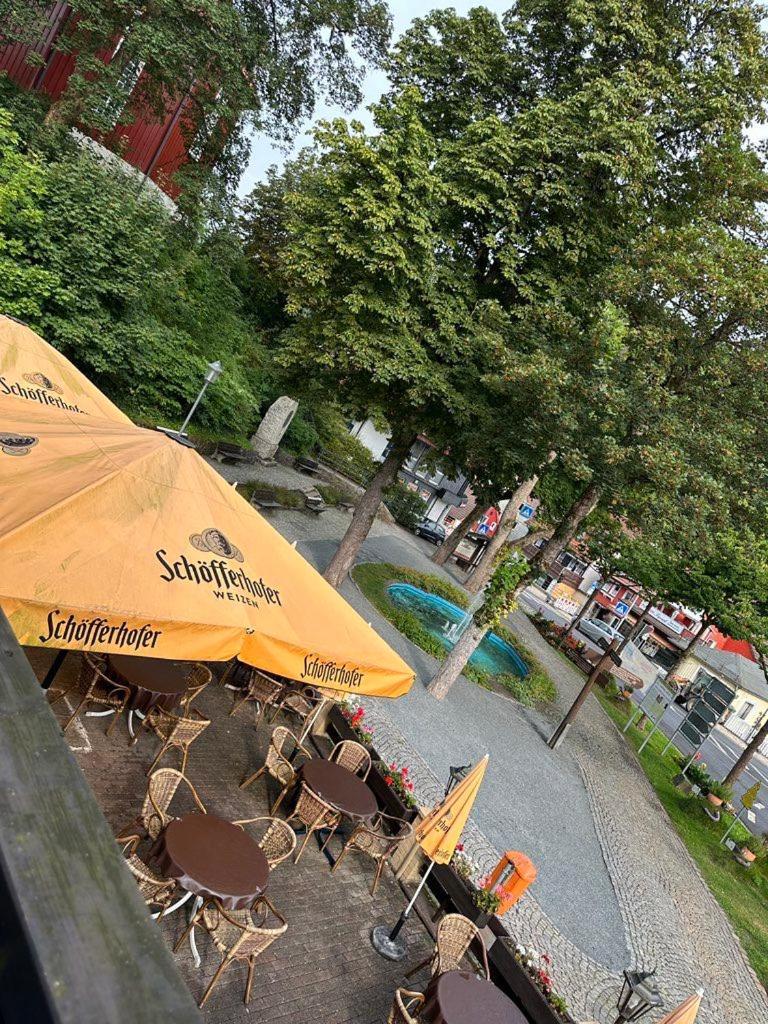 Hotel-Cafe-Restaurant Parkhaus 알테나우 외부 사진